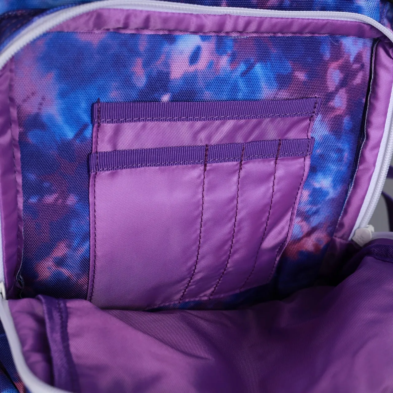 35L Backpack Ice